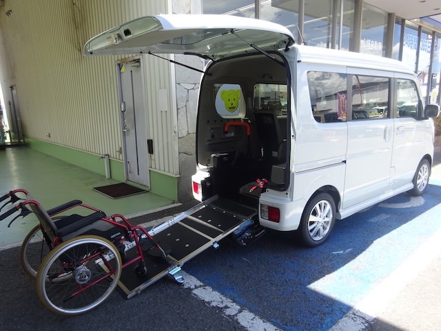 EVERYワゴン福祉車両リアスローパー写真